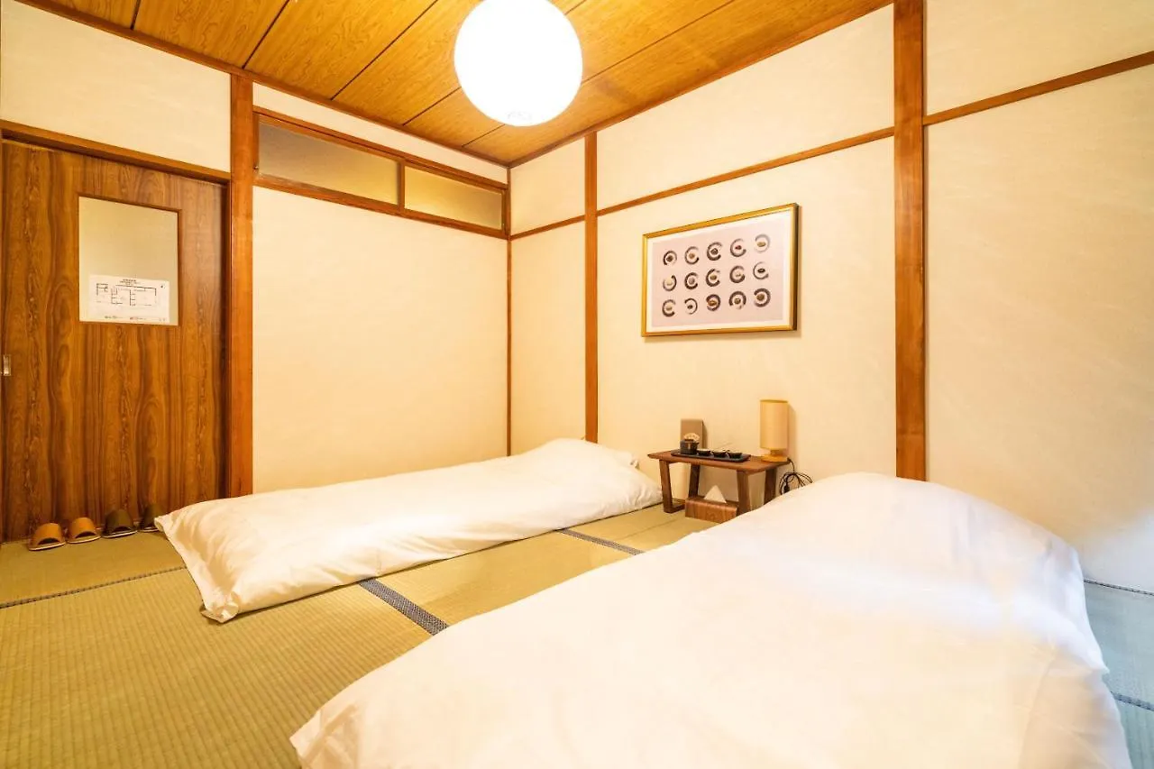 Holiday home Zaito Tokyo Skytree Traditional Independent House 东京晴空塔独栋超大日式民宿-宅东押上店