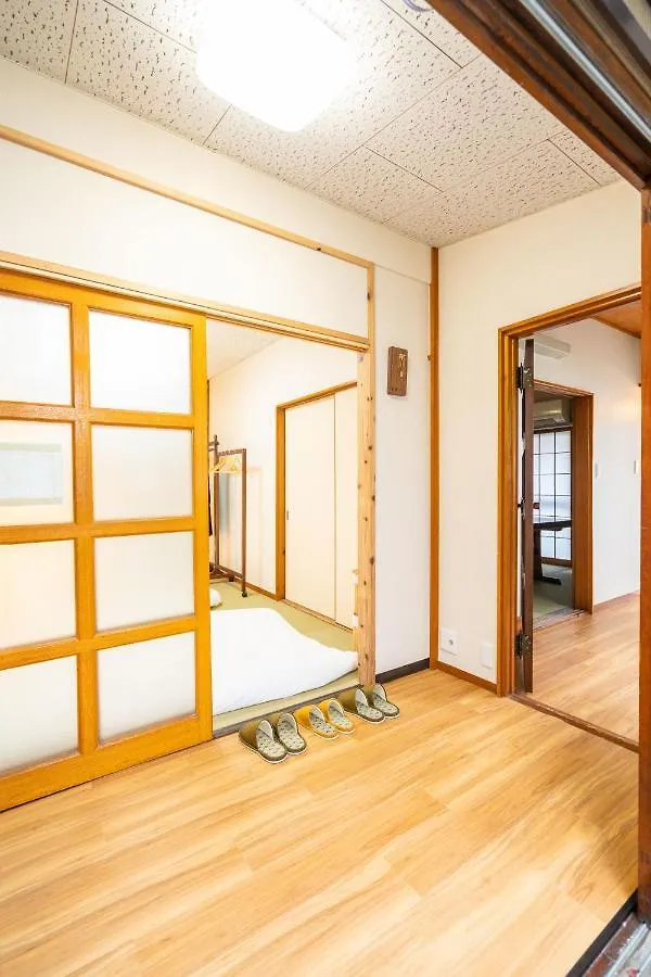 Zaito Tokyo Skytree Traditional Independent House 东京晴空塔独栋超大日式民宿-宅东押上店 Holiday home