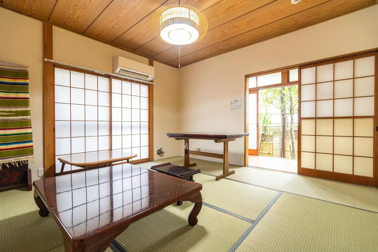 Holiday home Zaito Tokyo Skytree Traditional Independent House 东京晴空塔独栋超大日式民宿-宅东押上店