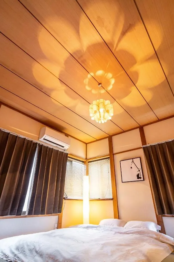 Zaito Tokyo Skytree Traditional Independent House 东京晴空塔独栋超大日式民宿-宅东押上店 Holiday home