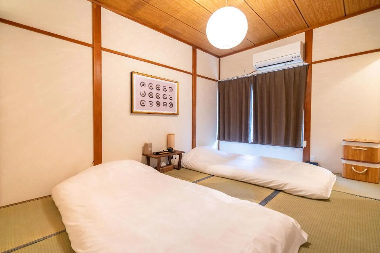 Holiday home Zaito Tokyo Skytree Traditional Independent House 东京晴空塔独栋超大日式民宿-宅东押上店