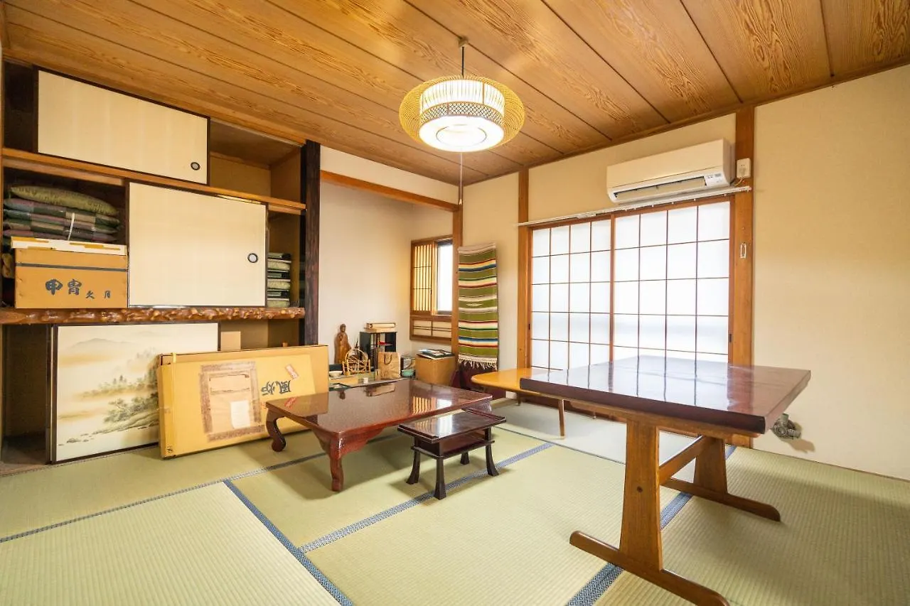 Holiday home Zaito Tokyo Skytree Traditional Independent House 东京晴空塔独栋超大日式民宿-宅东押上店 Japan